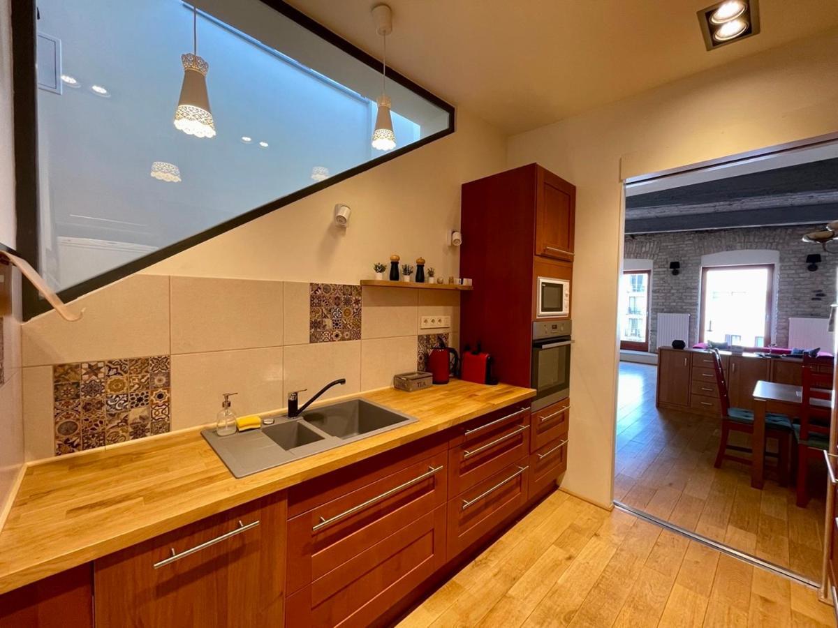 בודפשט Penthouse W Private Rooftop And Free Parking מראה חיצוני תמונה