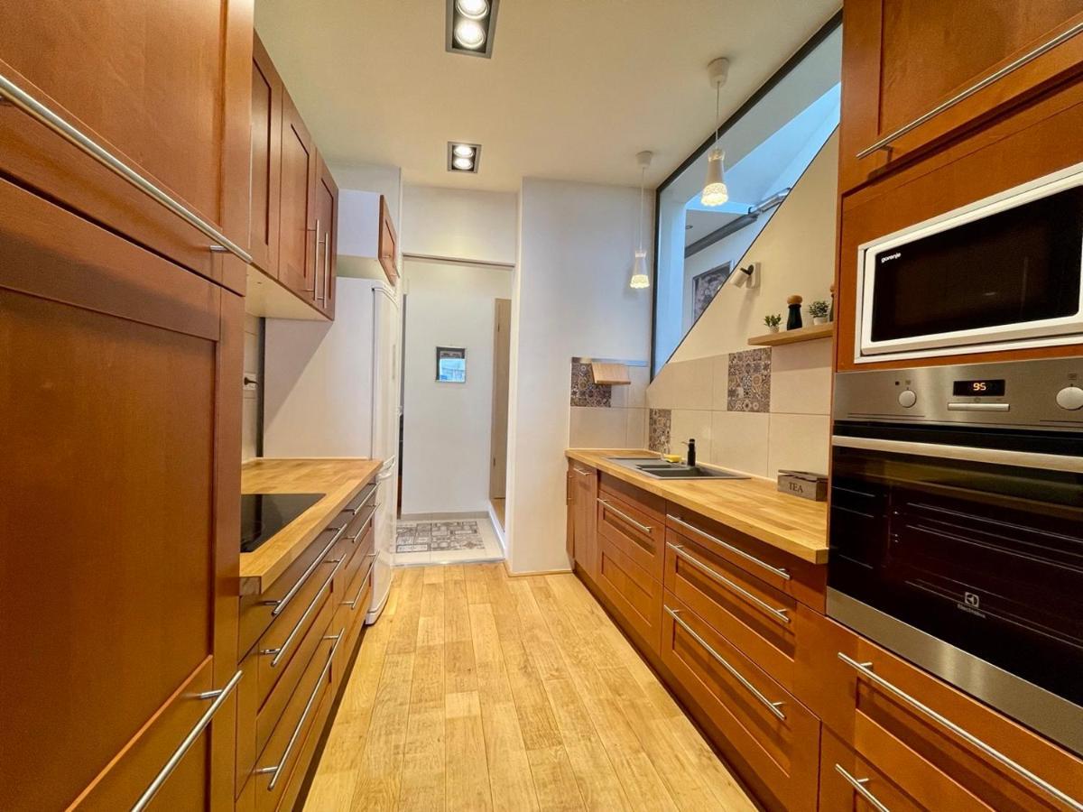 בודפשט Penthouse W Private Rooftop And Free Parking מראה חיצוני תמונה