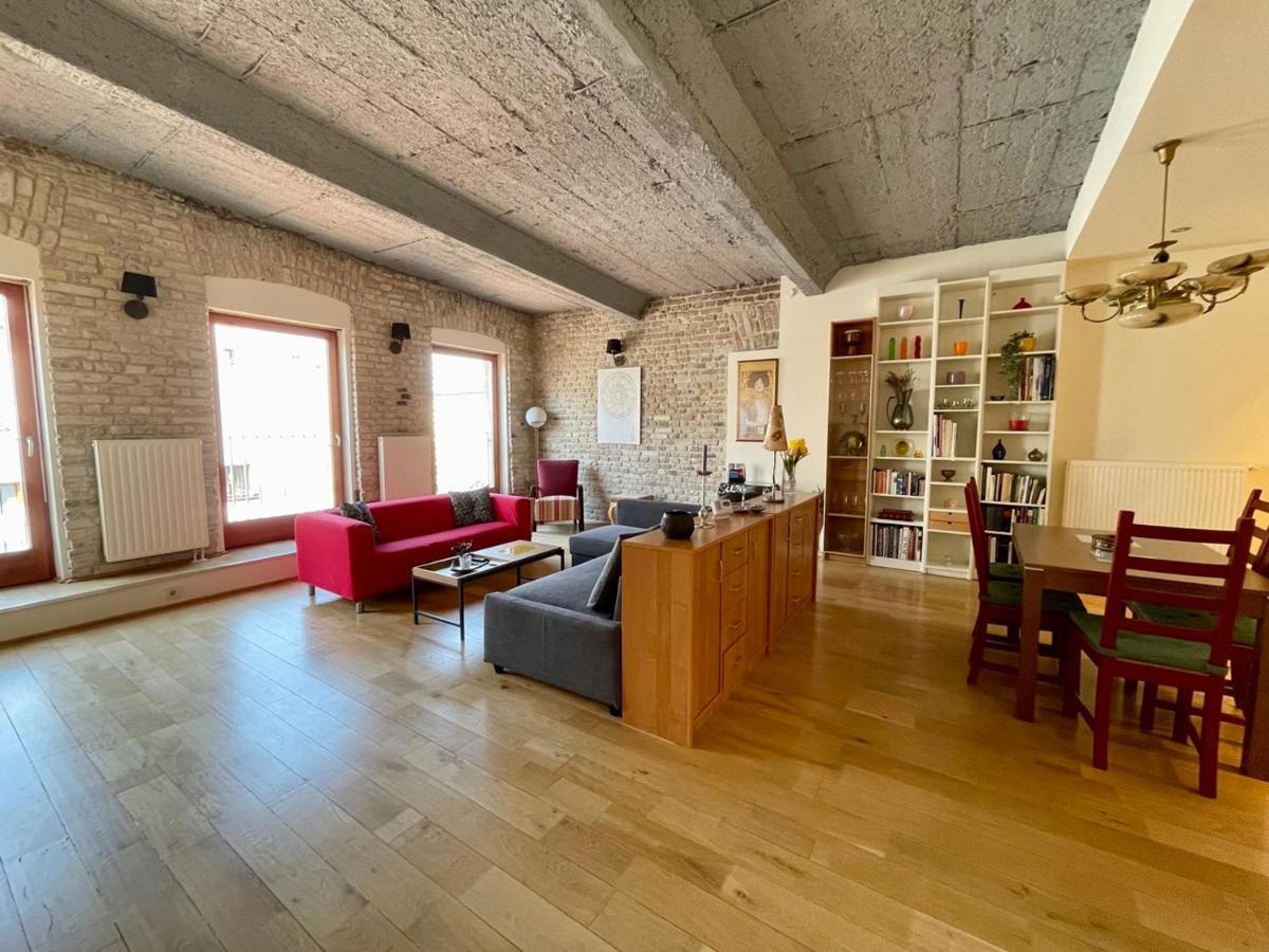 בודפשט Penthouse W Private Rooftop And Free Parking מראה חיצוני תמונה