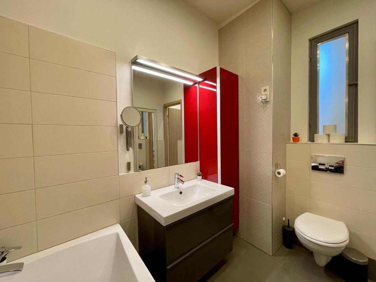 בודפשט Penthouse W Private Rooftop And Free Parking מראה חיצוני תמונה