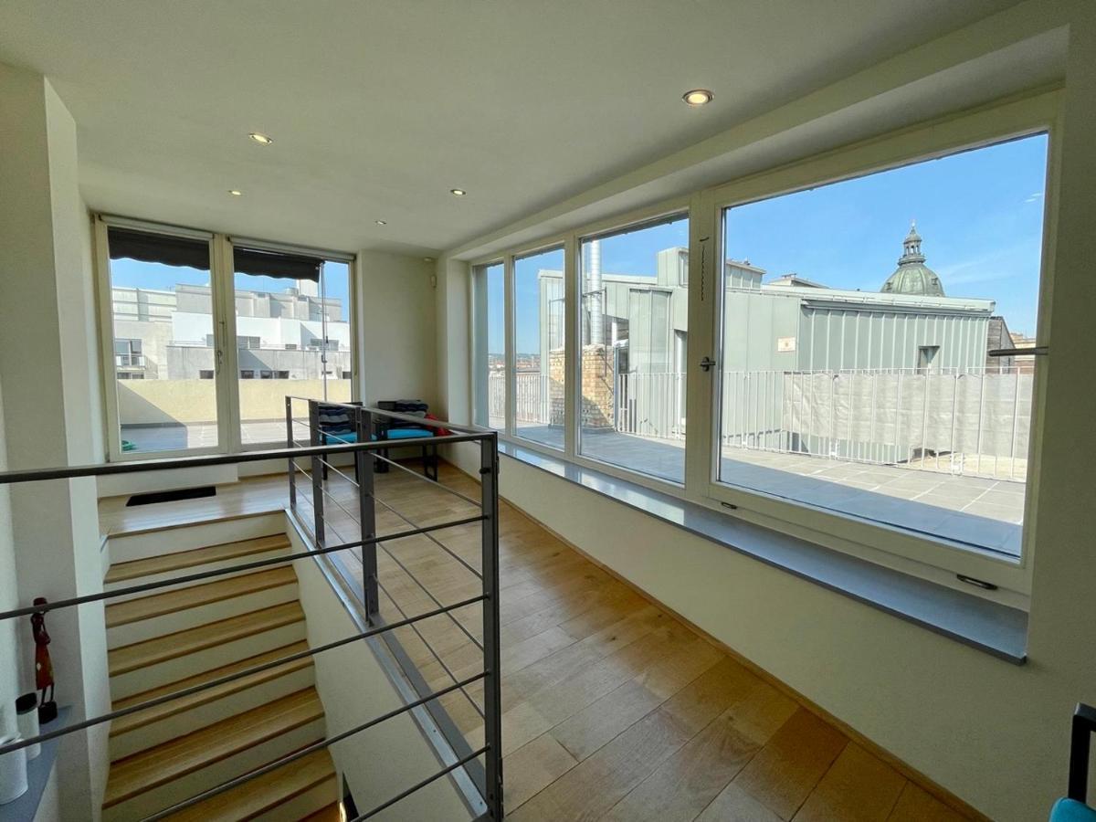 בודפשט Penthouse W Private Rooftop And Free Parking מראה חיצוני תמונה