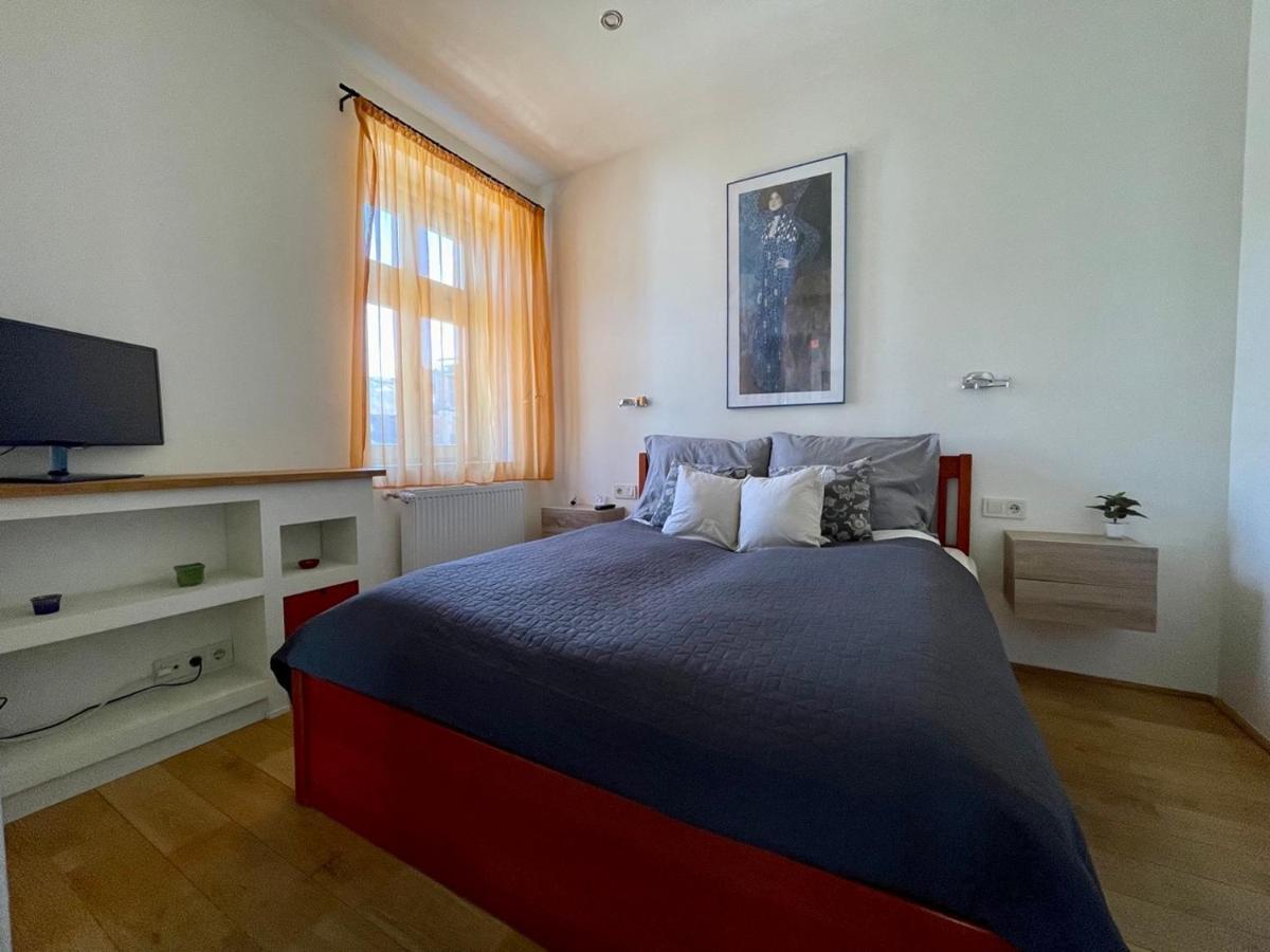 בודפשט Penthouse W Private Rooftop And Free Parking מראה חיצוני תמונה