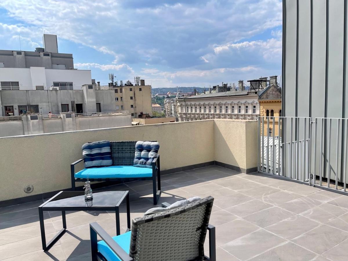 בודפשט Penthouse W Private Rooftop And Free Parking מראה חיצוני תמונה