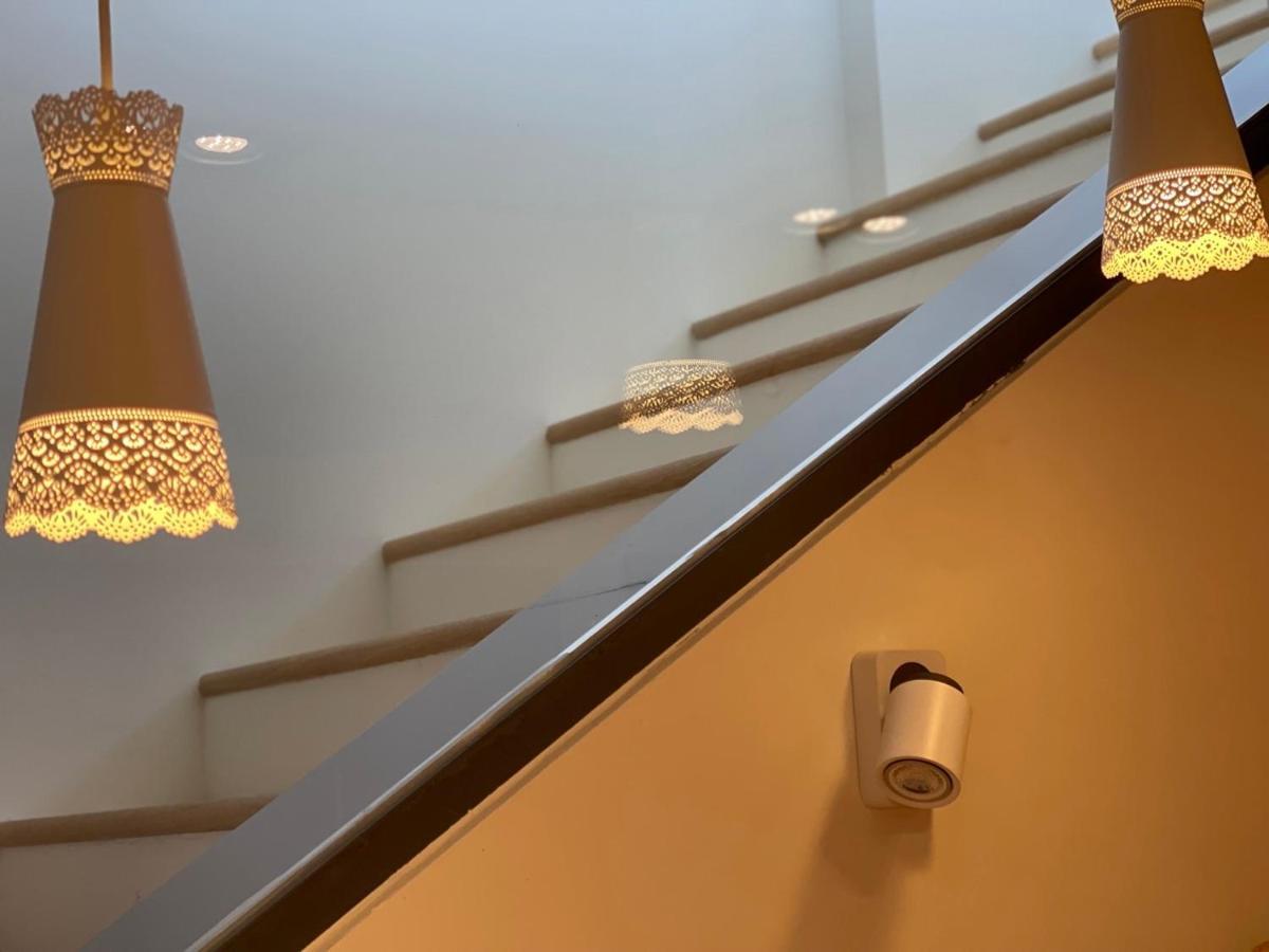 בודפשט Penthouse W Private Rooftop And Free Parking מראה חיצוני תמונה